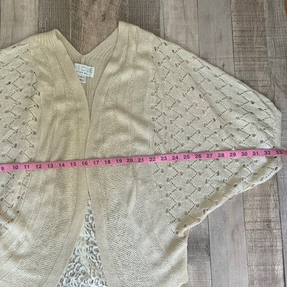 The Cue Cher Qu Natural Beige Crochet Knit Lace Inset Cotton Sweater Shrug SZ S - Picture 11 of 11